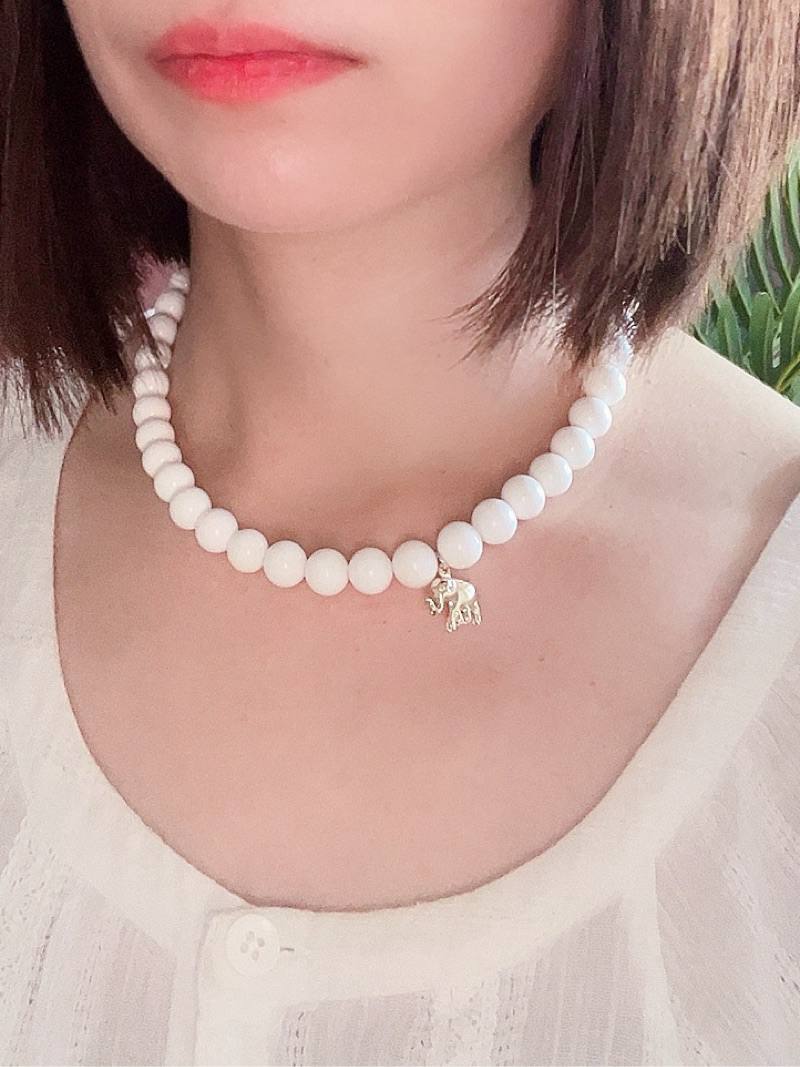 Chiang Mai - Natural Shell and Detachable Golden Elephant Necklace