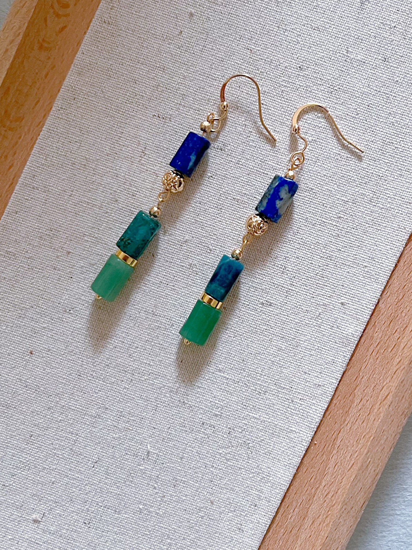 Jiu Zhai Gou Valley - Natural Lapis Lazuli, Apatite and Aventurine Necklace Bracelet and Earrings Set